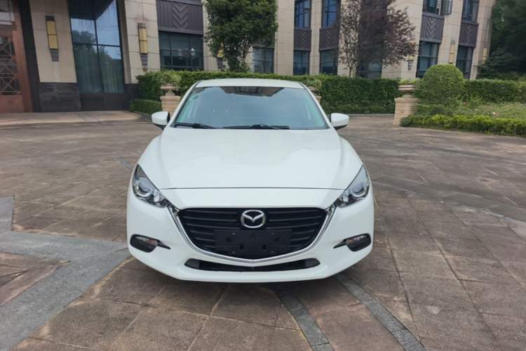 Used Mazda 3 Axela 2017 Sedan 1.5L Automatic Comfort Model Emission Standard China V Front