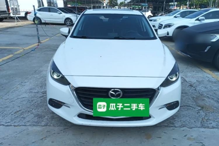 Used Mazda 3 Axela 2017 Hatchback 2.0L Automatic Luxury Model Emission Standard China V Front