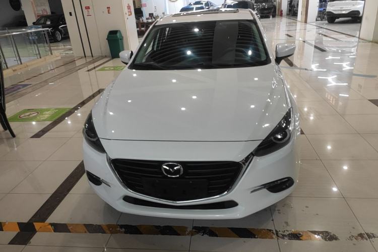 Used Mazda 3 Axela 2017 Sedan 1.5L Automatic Luxury Model Emission Standard China V Front