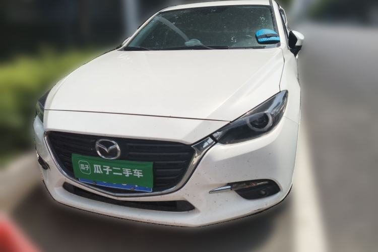 Used Mazda 3 Axela 2017 Hatchback 2.0L Automatic Luxury Model Emission Standard China V Front