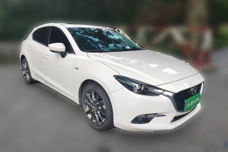 Used Mazda 3 Axela 2017 Hatchback 2.0L Automatic Luxury Model China VI Standard Front Right 45 Deg