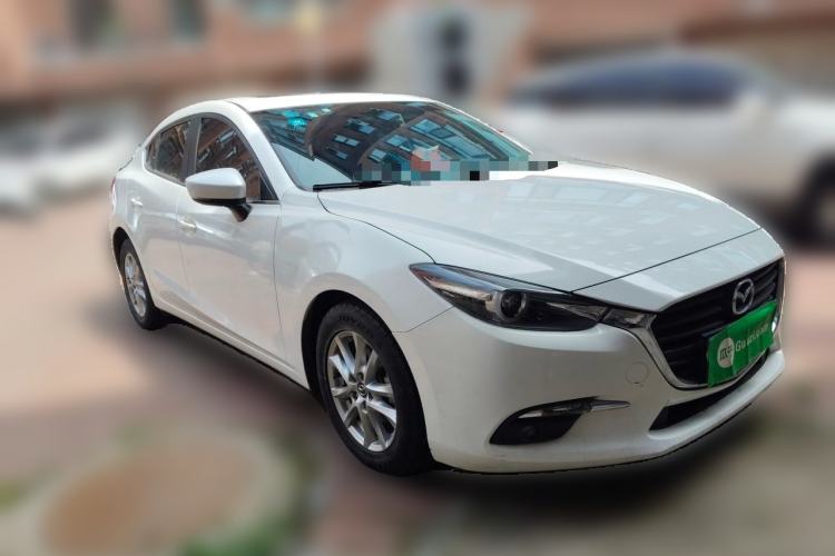 Used Mazda 3 Axela 2017 Sedan 1.5L Automatic Luxury Model China VI Standard Front Right 45 Deg