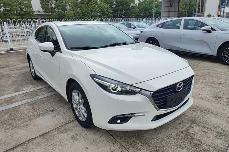 Used Mazda 3 Axela 2017 Sedan 1.5L Automatic Luxury Model Emission Standard China V Front Right 45 Deg