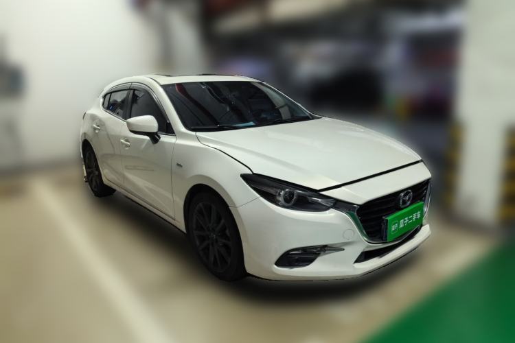 Used Mazda 3 Axela 2017 Hatchback 2.0L Automatic Sport Model China V Emission Standard Front Right 45 Deg