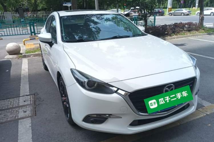 Used Mazda 3 Axela 2017 Hatchback 2.0L Automatic Sport Model China V Emission Standard Front Right 45 Deg