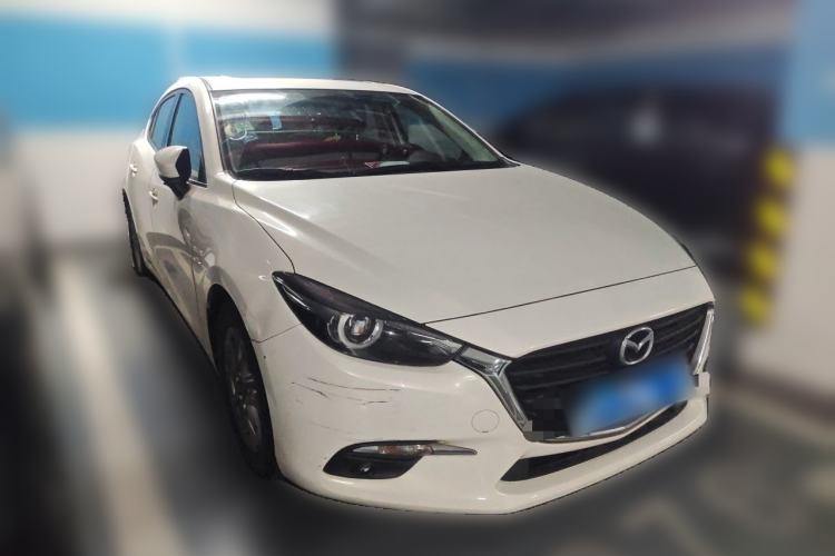Used Mazda 3 Axela 2017 Sedan 1.5L Automatic Luxury Model China VI Standard Front Right 45 Deg