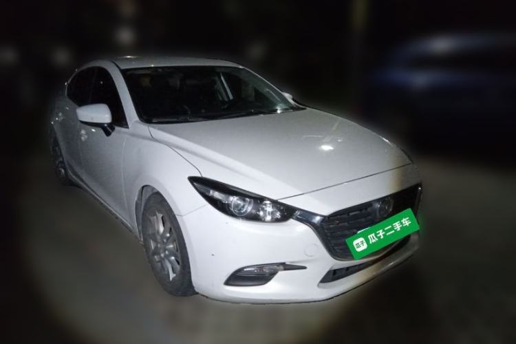 Used Mazda 3 Axela 2017 Sedan 1.5L Automatic Comfort Model China VI Standard Front Right 45 Deg