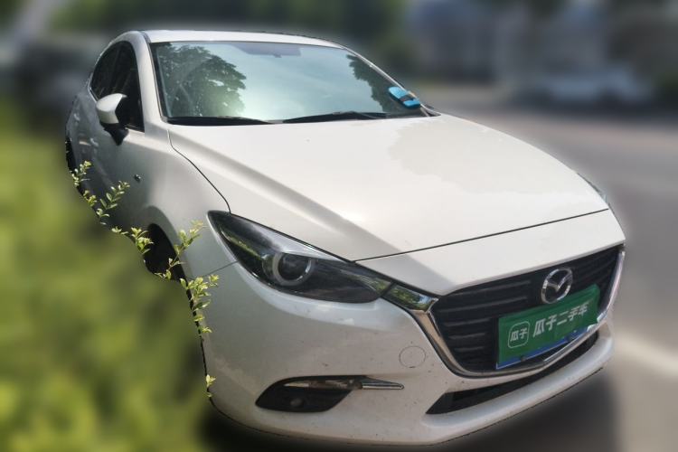 Used Mazda 3 Axela 2017 Hatchback 2.0L Automatic Luxury Model Emission Standard China V Front Right 45 Deg