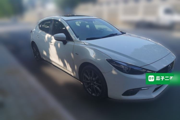 Used Mazda 3 Axela 2017 Hatchback 2.0L Automatic Luxury Model Emission Standard China V Front Right 45 Deg