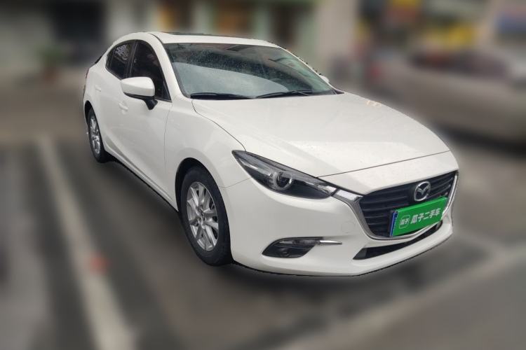 Used Mazda 3 Axela 2017 Sedan 1.5L Automatic Luxury Model China VI Standard Front Right 45 Deg