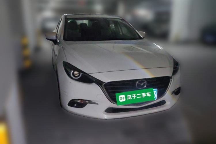 Used Mazda 3 Axela 2017 Sedan 1.5L Automatic Luxury Model China VI Standard Front Right 45 Deg