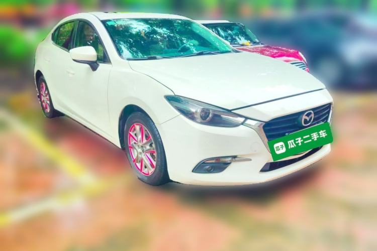 Used Mazda 3 Axela 2017 Sedan 1.5L Automatic Luxury Model China VI Standard Front Right 45 Deg