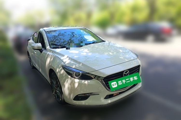 Used Mazda 3 Axela 2017 Hatchback 2.0L Automatic Luxury Model Emission Standard China V Front Right 45 Deg
