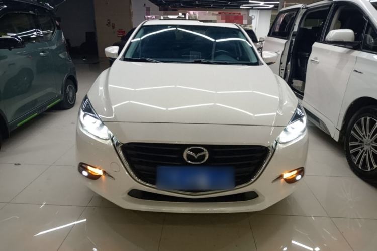 Used Mazda 3 Axela 2017 Sedan 1.5L Automatic Luxury Model Emission Standard China V Front