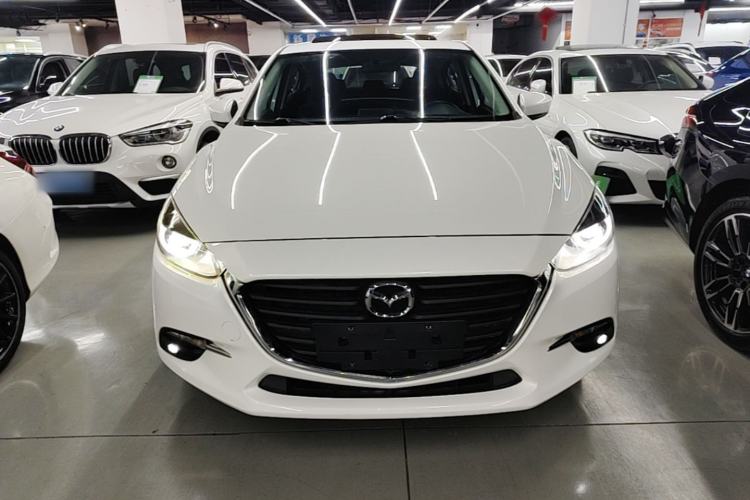 Used Mazda 3 Axela 2017 Hatchback 1.5L Automatic Luxury Model Emission Standard China V Front