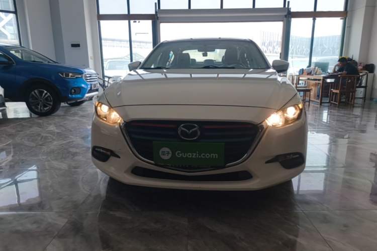 Used Mazda 3 Axela 2017 Sedan 1.5L Automatic Comfort Model Emission Standard China V Front