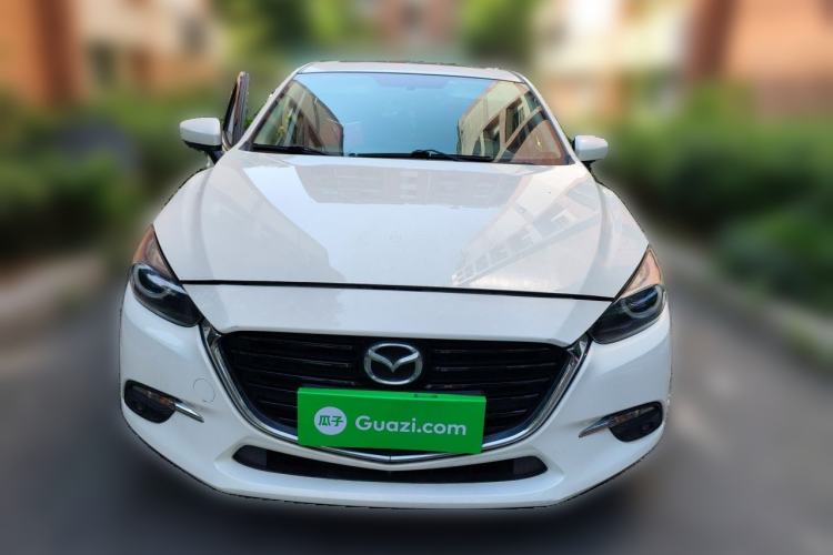 Used Mazda 3 Axela 2017 Hatchback 2.0L Automatic Luxury Model Emission Standard China V Front