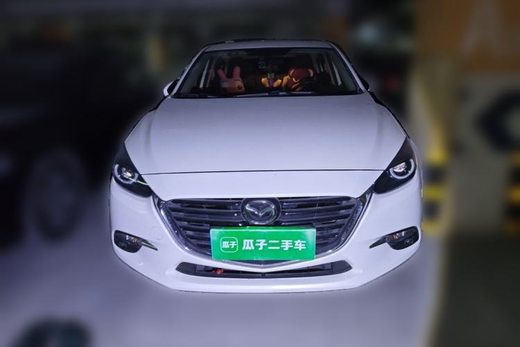 Used Mazda 3 Axela 2017 Hatchback 2.0L Automatic Luxury Model Emission Standard China V Front