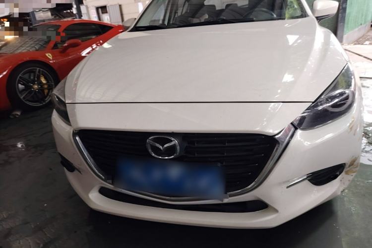 Used Mazda 3 Axela 2017 Hatchback 2.0L Automatic Luxury Model Emission Standard China V Front