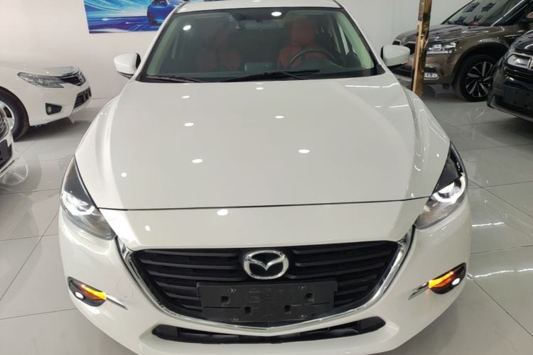 Used Mazda 3 Axela 2017 Sedan 1.5L Automatic Luxury Model Emission Standard China V Front
