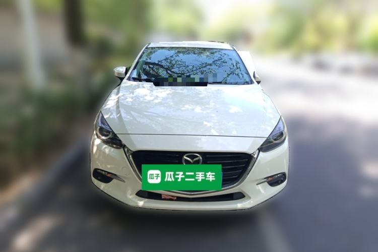 Used Mazda 3 Axela 2017 Hatchback 2.0L Automatic Luxury Model Emission Standard China V Front