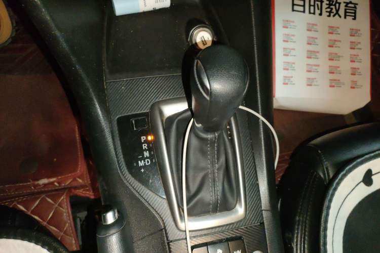 Used Mazda 3 Axela 2017 Sedan 1.5L Automatic Comfort Model Emission Standard China V Gear Lever