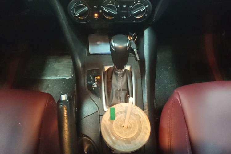 Used Mazda 3 Axela 2017 Sedan 1.5L Automatic Comfort Model China VI Standard Gear Lever