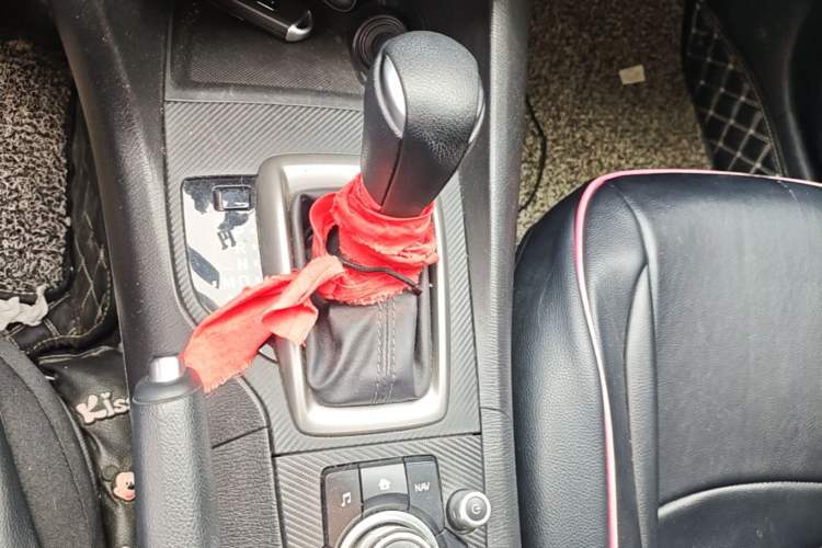 Used Mazda 3 Axela 2017 Sedan 1.5L Automatic Comfort Model Emission Standard China V Gear Lever