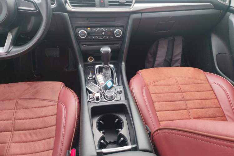 Used Mazda 3 Axela 2017 Sedan 1.5L Automatic Luxury Model Emission Standard China V Gear Lever