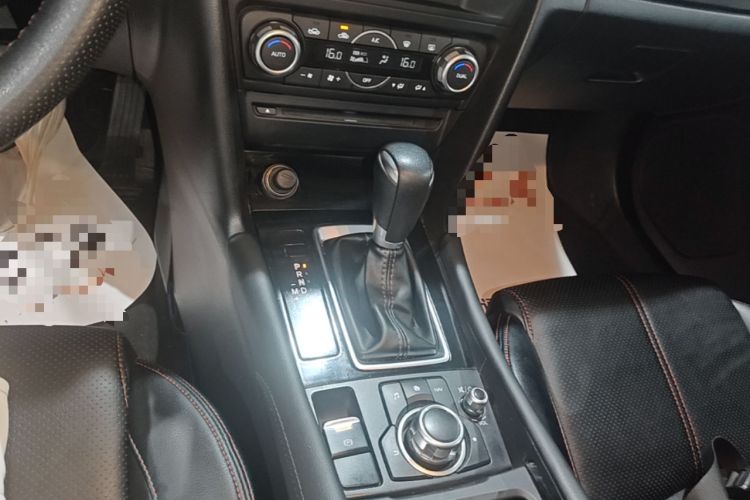 Used Mazda 3 Axela 2017 Sedan 1.5L Automatic Luxury Model Emission Standard China V Gear Lever