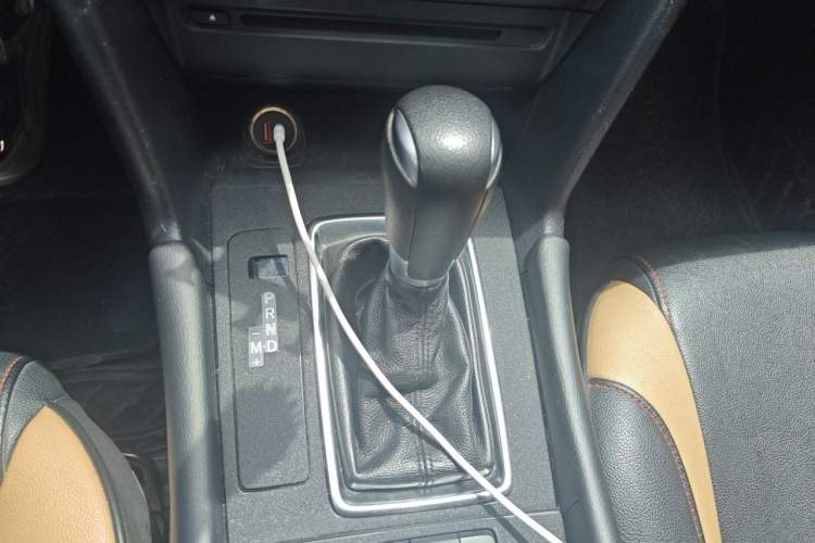Used Mazda 3 Axela 2017 Sedan 1.5L Automatic Luxury Model Emission Standard China V Gear Lever