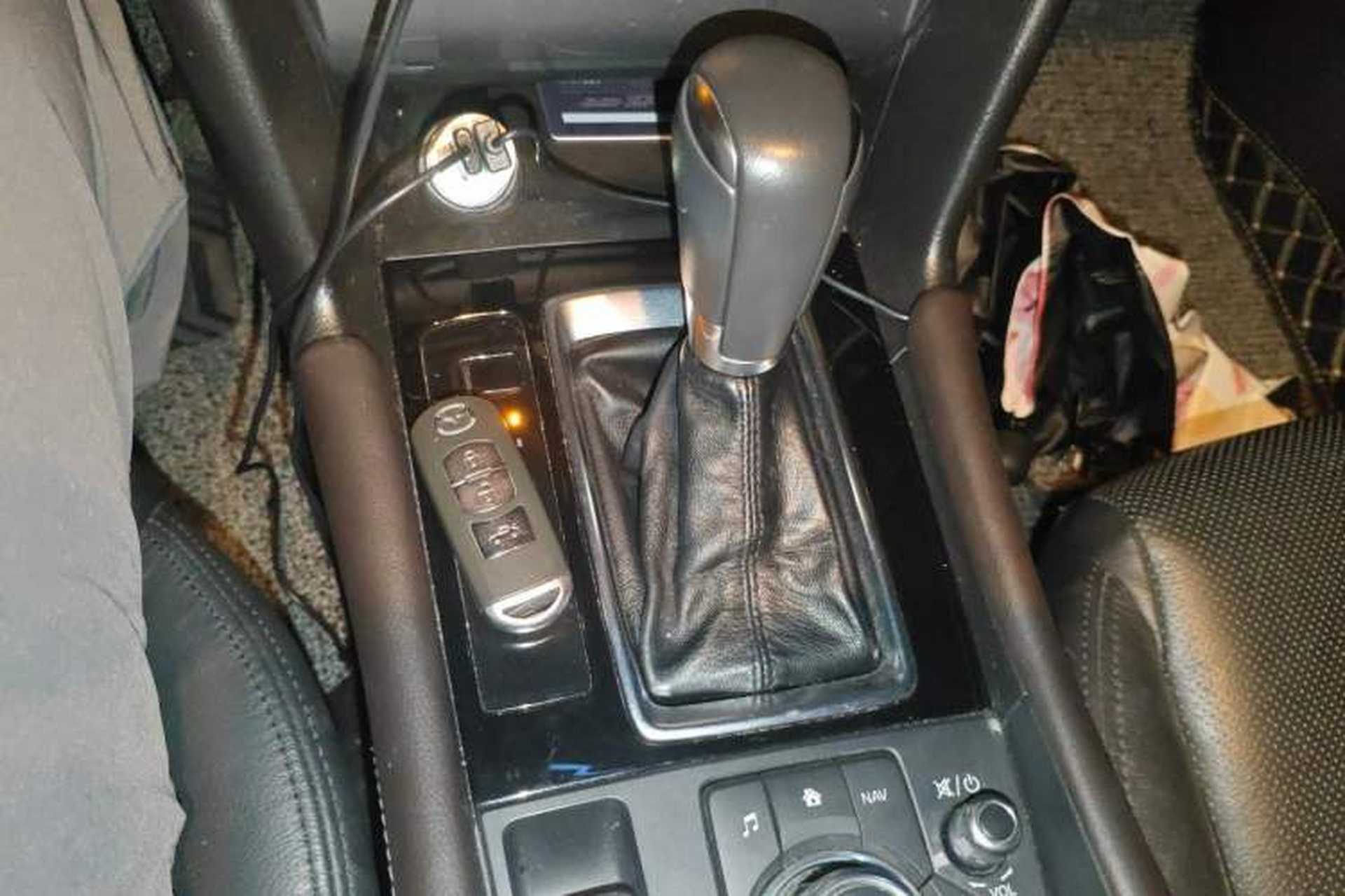 Used Mazda 3 Axela 2017 Sedan 2.0L Automatic Prestige Model China V Standard Gear Lever