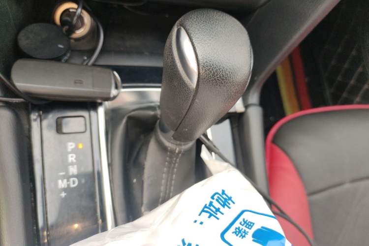 Used Mazda 3 Axela 2017 Sedan 1.5L Automatic Luxury Model Emission Standard China V Gear Lever