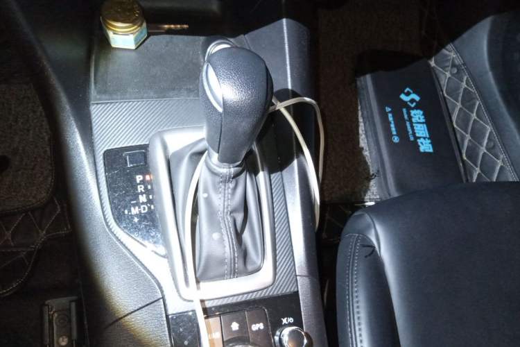 Used Mazda 3 Axela 2017 Sedan 1.5L Automatic Comfort Model China VI Standard Gear Lever