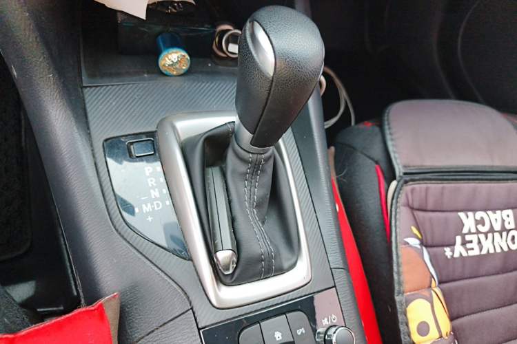 Used Mazda 3 Axela 2017 Sedan 1.5L Automatic Comfort Model Emission Standard China V Gear Lever