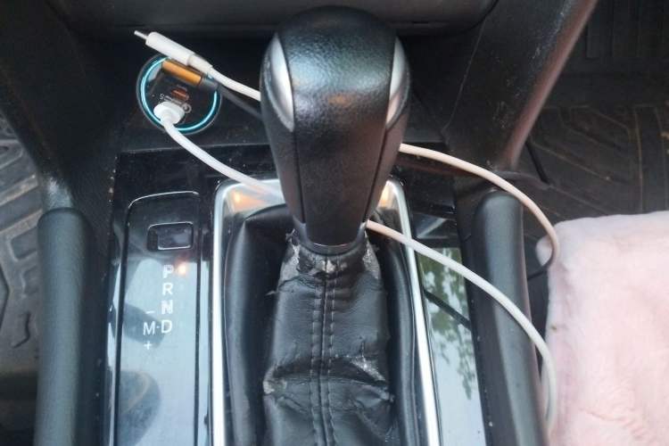 Used Mazda 3 Axela 2017 Sedan 1.5L Automatic Luxury Model Emission Standard China V Gear Lever