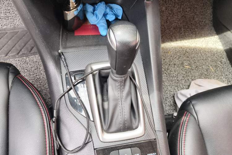 Used Mazda 3 Axela 2017 Sedan 1.5L Automatic Comfort Model Emission Standard China V Gear Lever