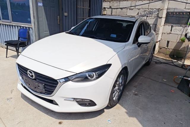 Used Mazda 3 Axela 2017 Sedan 1.5L Automatic Luxury Model Emission Standard China V