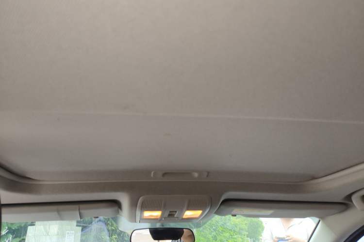 Used Mazda 3 Axela 2017 Sedan 1.5L Automatic Luxury Model Emission Standard China V Headliner