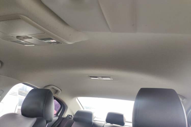 Used Mazda 3 Axela 2017 Sedan 1.5L Manual Comfort Model Emission Standard China V Headliner