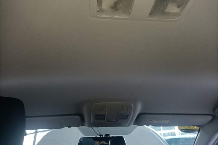 Used Mazda 3 Axela 2017 Sedan 1.5L Automatic Comfort Model Emission Standard China V Headliner