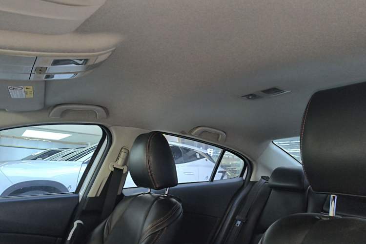 Used Mazda 3 Axela 2017 Sedan 1.5L Automatic Comfort Model Emission Standard China V Headliner