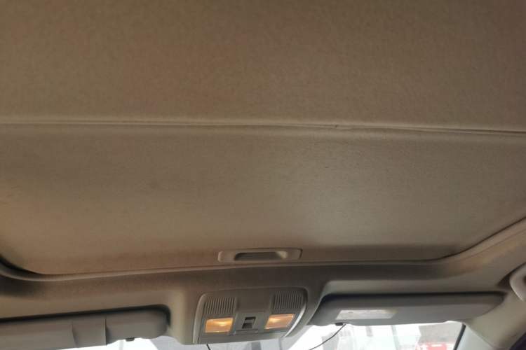 Used Mazda 3 Axela 2017 Sedan 1.5L Automatic Luxury Model Emission Standard China V Headliner