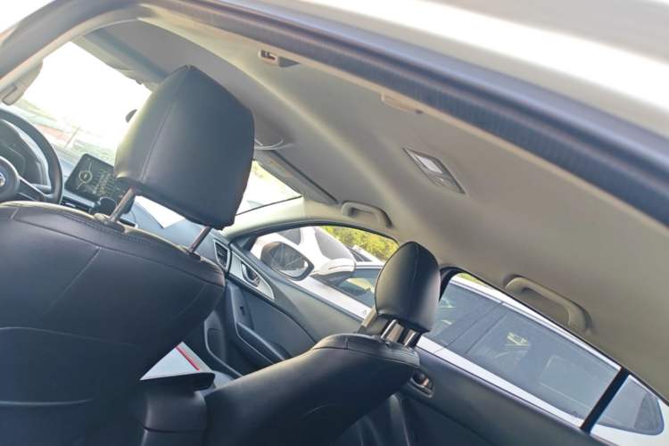 Used Mazda 3 Axela 2017 Sedan 1.5L Automatic Comfort Model Emission Standard China V Headliner