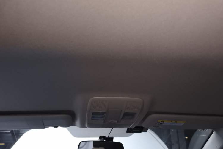 Used Mazda 3 Axela 2017 Sedan 1.5L Automatic Comfort Model Emission Standard China V Headliner