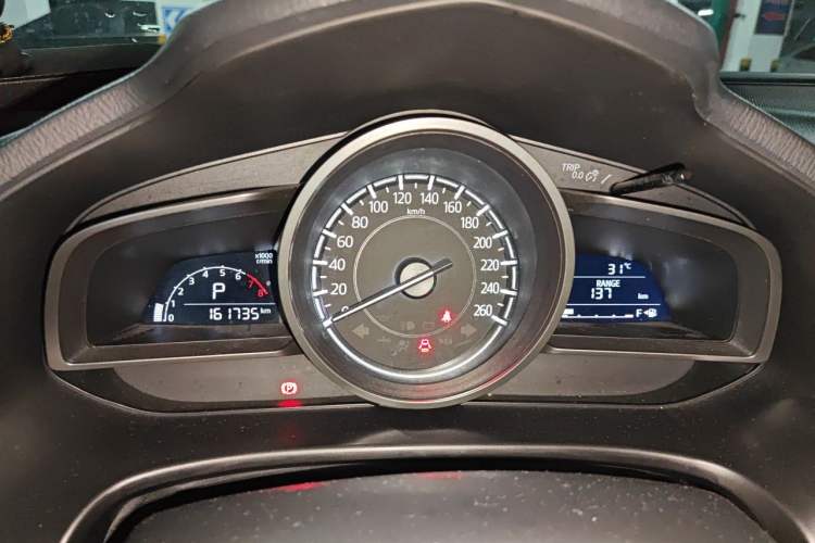 Used Mazda 3 Axela 2017 Sedan 1.5L Automatic Luxury Model Emission Standard China V Instrument Cluster