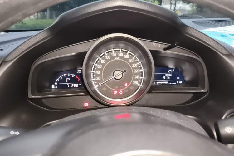 Used Mazda 3 Axela 2017 Sedan 1.5L Automatic Prestige Model China VI Standard Instrument Cluster