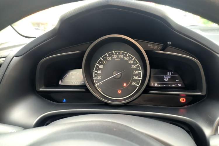 Used Mazda 3 Axela 2017 Sedan 1.5L Automatic Comfort Model Emission Standard China V Instrument Cluster
