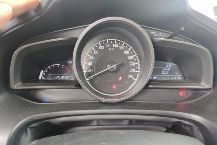 Used Mazda 3 Axela 2017 Sedan 1.5L Manual Comfort Model Emission Standard China V Instrument Cluster