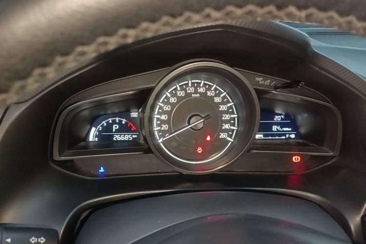 Used Mazda 3 Axela 2017 Sedan 1.5L Automatic Comfort Model Emission Standard China V Instrument Cluster